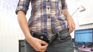 Autumn Riley shows her nipples