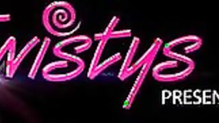 Taylor Vixen fucks naked Sabrina Maree