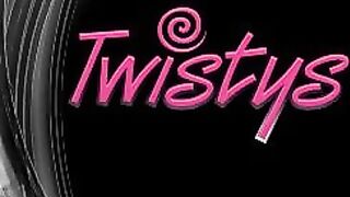 Blake Riley fucked in her bald pussy