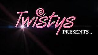 Zoey Kush & Georgia Jones lesbian sex