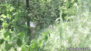 Doris Ivy fucked in her bald pussy