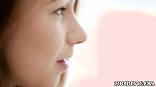 beautiful teen girl sucking cock