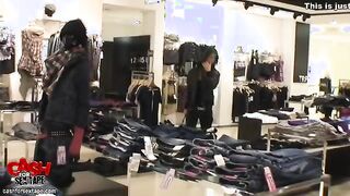 Insane sex action on the kitchen table