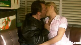 Cute Waitress Syvette Wimberly Fucked By Hunk