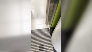 I finger myself passionately while waiting for my flight - Jasmine Sweet Arabic