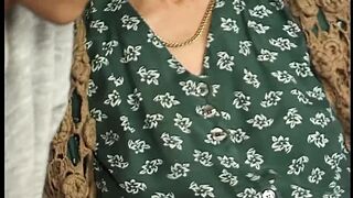 Alte Milf bekommt den Nachbarssohn zu greifen