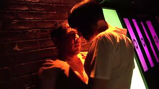 Sofia Valentine is a blonde who loves hot cum in her throat