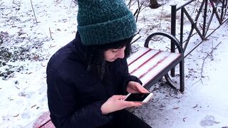 I Helped the stranger to warm up – she swallowed all my sperm