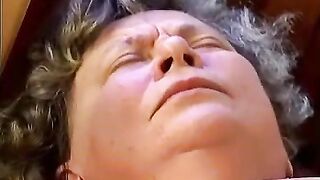 Fat Mature Pussy Gets Speared