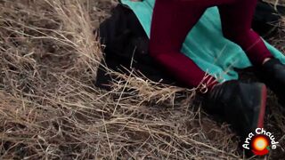 Fucking her ass in a far away field - Ana Chaude