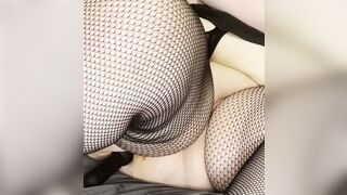 Chubby cunt fucked by corn and brush