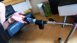 Latex and fuck machine