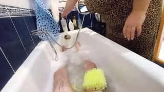 stepmom washes me in the bathroom and jerks off my cock