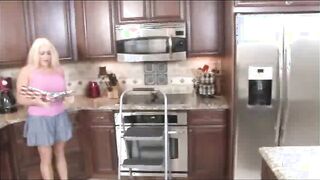 Alexis Diamonds Handjob