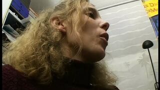 Auf der Arbeit gefickt