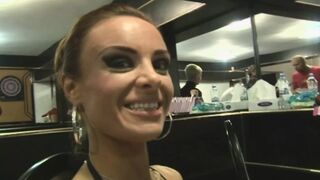 Steve Holmes' sexy girls - Episode 4