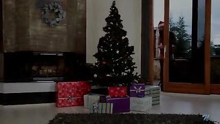 Holiday dildo fuck for redhead amateur