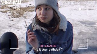 - The bloggers on the street gave me a gift for the survey, let's unpack together.