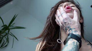 Put it in his Mouth and Cum in the Pussy of a Sexy Brunette!