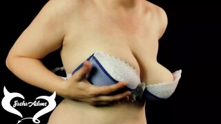 These huge bouncing boobs are endless to watch!