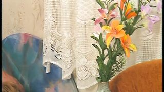 Der Ossi war so scharf die Wessi Oma zu bumsen, Wahnsinn