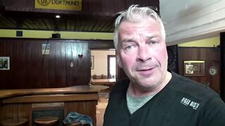 Blonde Hausfrau in Dortmunder Assi Pilskneipe gebumst