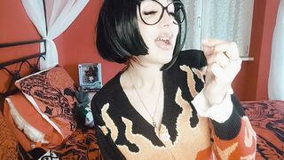 the giantess uses you in place of her missing tooth and