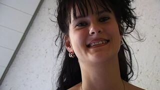 Sabi stellt ihr kleines foetzchen vor