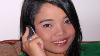 Baby face Thai girl short time