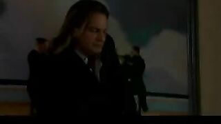 Nautica Thorn Spreading For a Big Cock