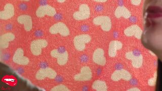 Juicy suction. Detailed close-up