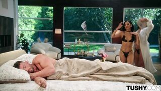 Tushy – Besties Gianna & April Have Intense Anal Threesome