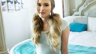 Stretch Me Out Daddy - Alyssa Cole