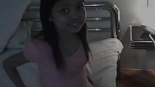 Sexy Asian teen amateur showers naked