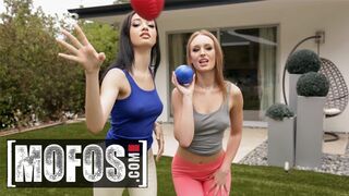 Mofos - Bubble butt Daisy Stone & Scarlett Bloom share big cock POV