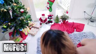 Autumn Falls, Evi Rei - XXXmas Day Surprise - MOFOS