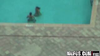 Mofos - Lets Try Anal - Cara Swank - Put Your Book Down So I