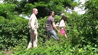 Good looking teen girl gets fucked by two rods near the road