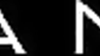 Vanessa Gives a Footjob and Exposes Her Hot Body