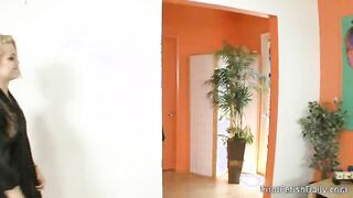 Ash Hollywood Gets Her Pussy and Feet Worshipped with Tongue