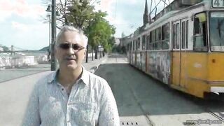 Eye poppingly gorgeous babe