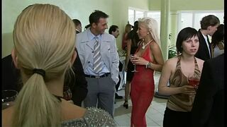 Sexy Single a Nozze - Episode 1