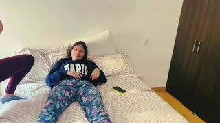 I don't care that she can't fuck, I want to suck her lesbian pussy!