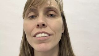 Muscle fetish, face fetish and humiliation