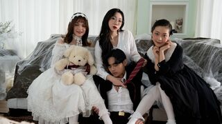 Model TV - the Witch Asks for Cum-double Demon Fight for Food