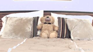 Britney Amber lesbian sex video