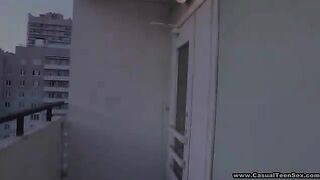 Hot casual fuck in a hallway