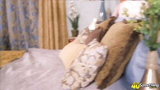 Kacee Shows Us How It's Done