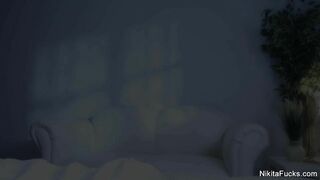 Nikita Von James Solo