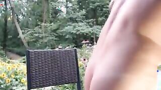 Huge squirting webcam girl